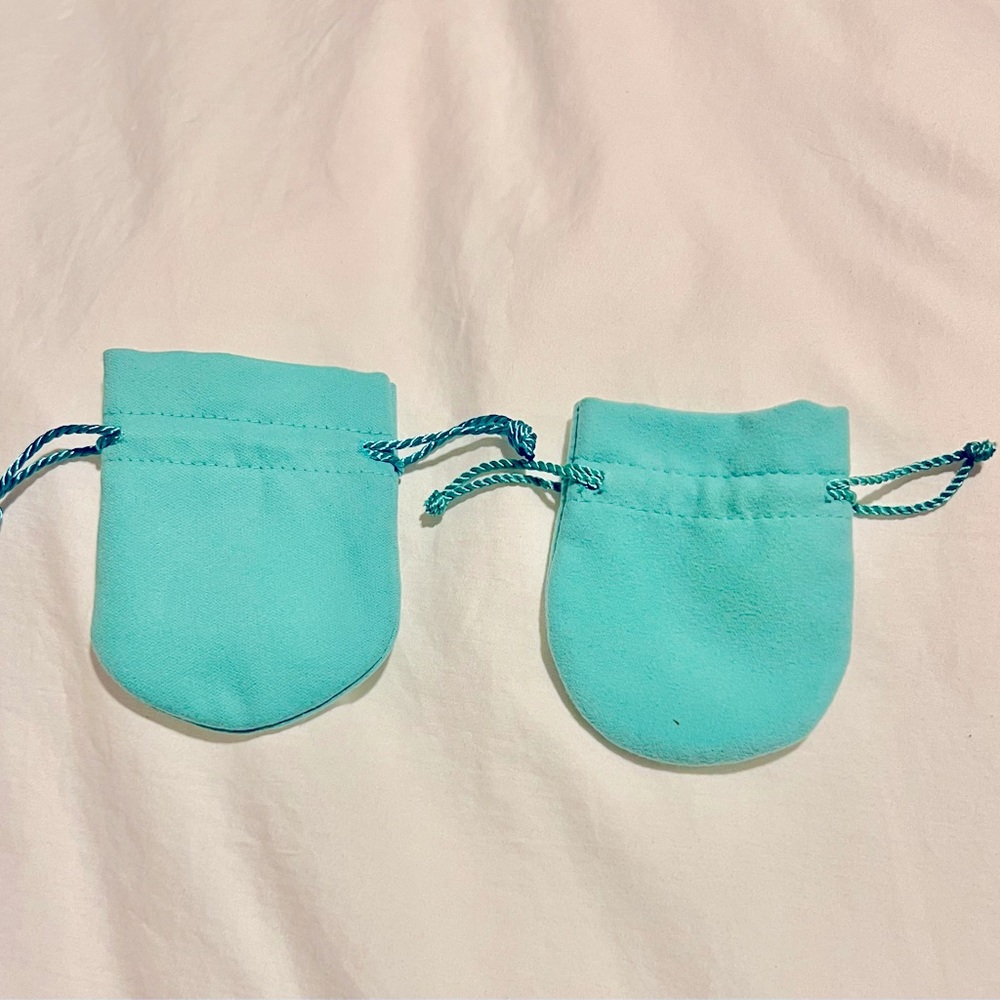 2 small Tiffany drawstring jewelry pouches😍😍 - Picture 3 of 5